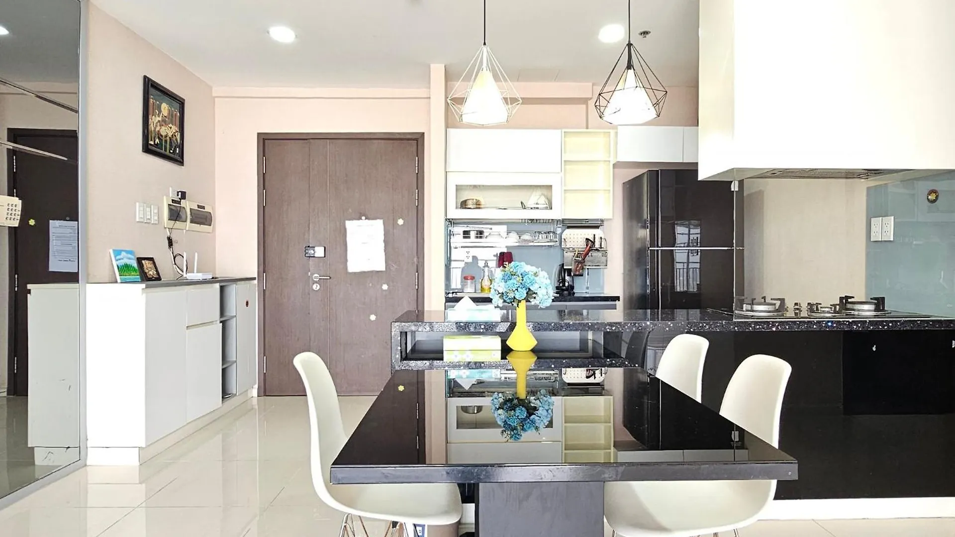 Galaxy Group Homestay Ho Chi Minh City Apartment